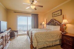 Condo, 2 phòng ngủ, bồn tắm nước nóng | 2 phòng ngủ, truy cập Internet không dây miễn phí, bộ trải giường 
