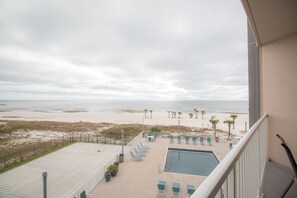 Condo, 2 habitaciones, balcón | Vista del balcón