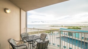 Condo, 2 chambres, balcon | Balcon