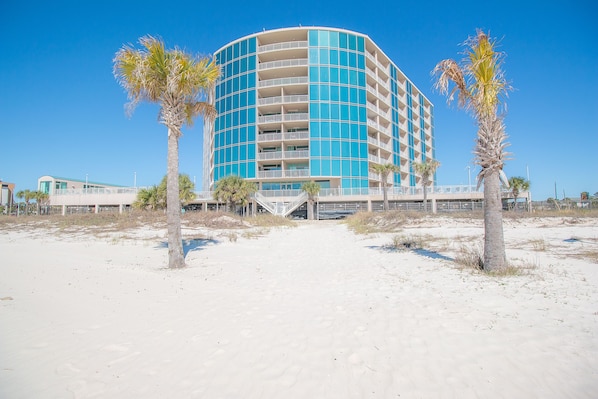 Condo, 2 chambres, balcon | Plage | Sur la plage