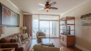 Unclassified image, 3 of 34, button - Sea Breeze-Sea Breeze 607 (Biloxi)