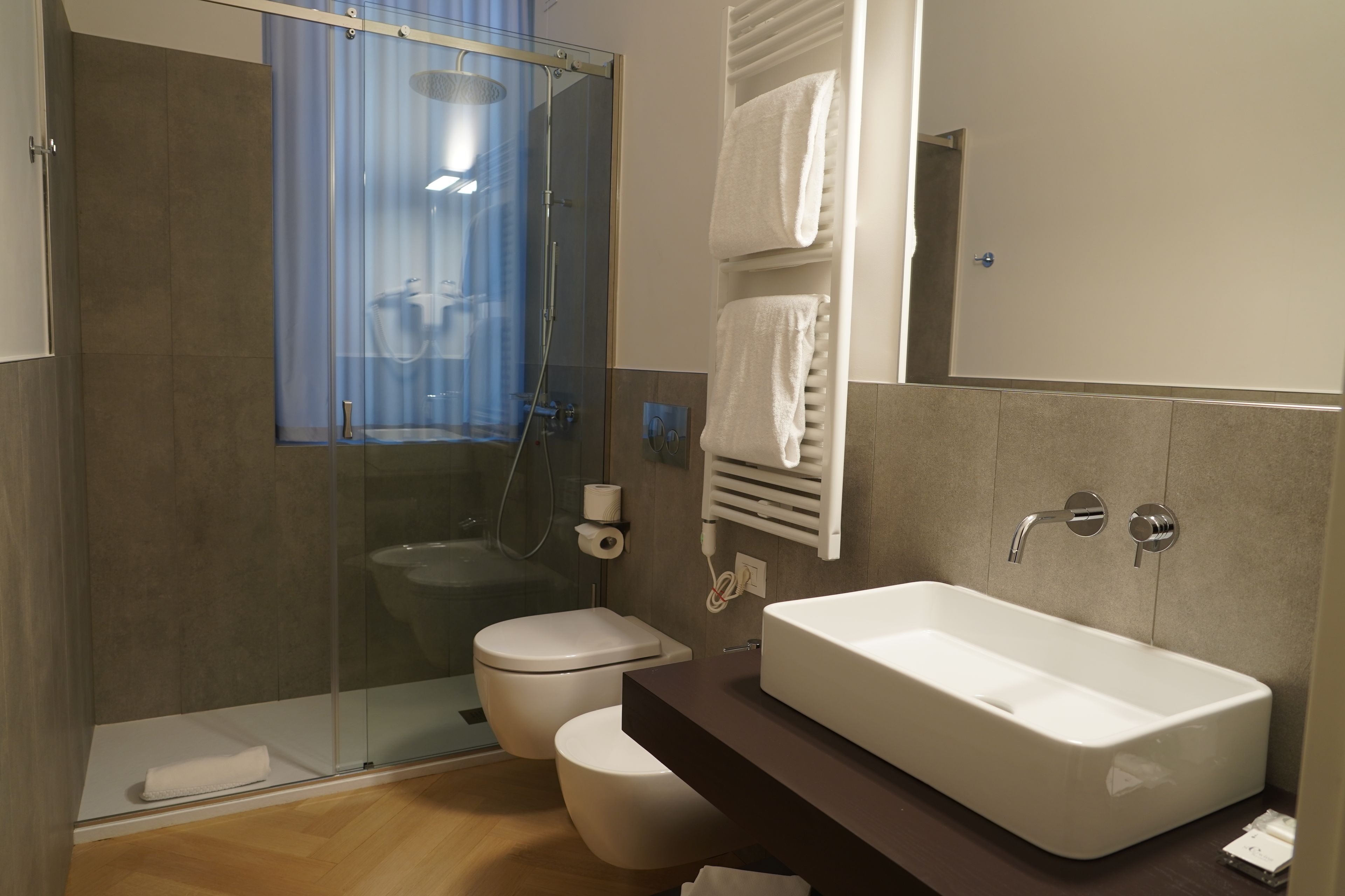 Photo - Bergamo Inn 43