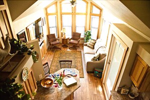 Cottage, Meerdere bedden, niet-roken | Woonruimte | Flatscreentelevisie