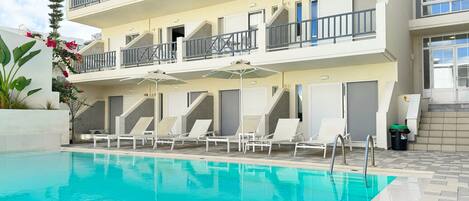 Estúdio superior, sacada | Vista do quarto