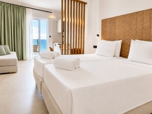 Superior Studio with Sea View and Balcony | In-room safe, desk, laptop workspace, blackout drapes - Melitti Lucent (Rethymno)