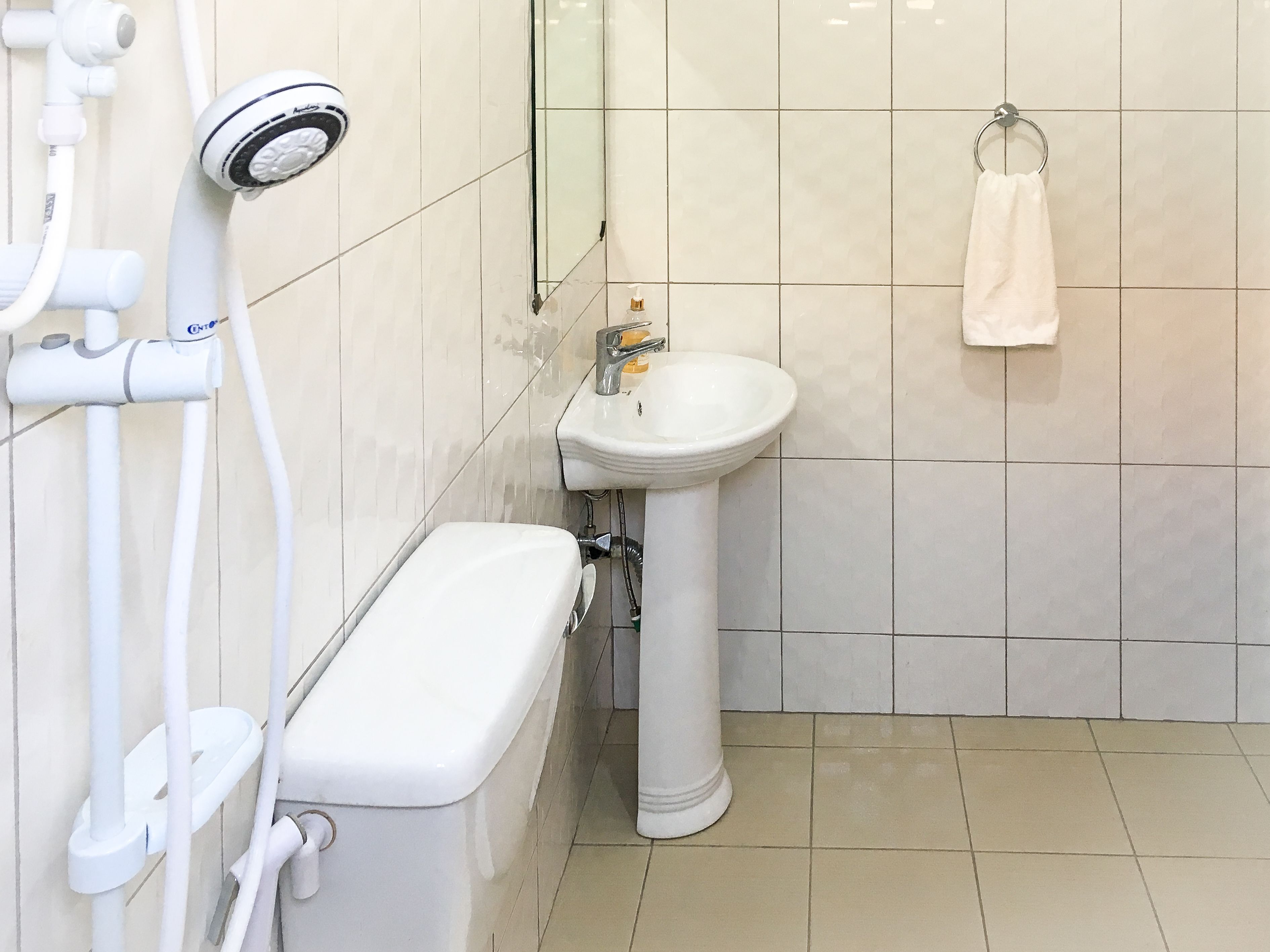 Family Quadruple Room, Multiple Beds, Private Bathroom, Ground Floor | Bathroom
