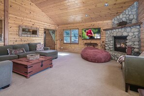 Smart TV, fireplace, video games, Netflix