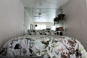 Schreibtisch, Bügeleisen/Bügelbrett, WLAN, Bettwäsche