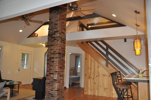 Rustic Cottage near the Potomac River