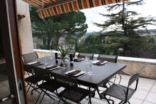 Villa with character, panoramic view of the village and surrounding mountains