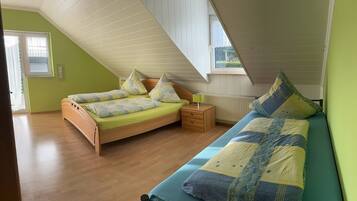 2 Schlafzimmer, Zimmersafe, Bügeleisen/Bügelbrett, kostenloses WLAN