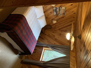 3 bedrooms, iron/ironing board, travel cot, WiFi