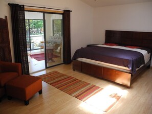 2 bedrooms, desk, iron/ironing board, travel crib