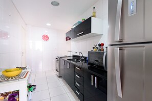 Appartement, non-fumeurs | Cuisine privée | Réfrigérateur, micro-ondes, four