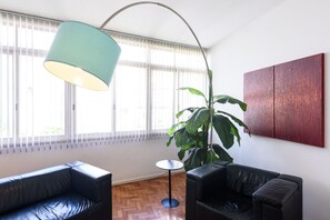 Apartment, Non Smoking | Living room
