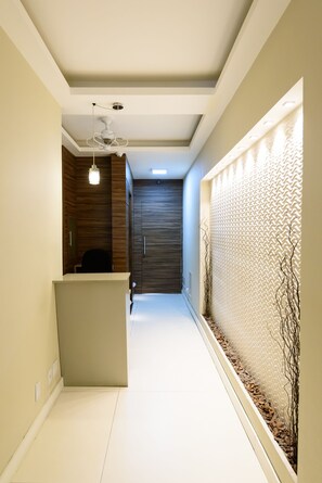 숙박 시설 입구