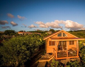 Bungalow, 2 Bedrooms, Private Bathroom (Haka Honu) | Egyptian cotton sheets, premium bedding, in-room safe