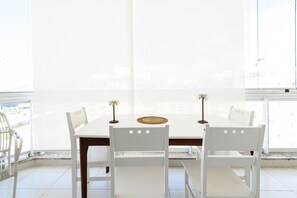 In-room dining - Omar do Rio - Apartamento CobR (Rio de Janeiro)