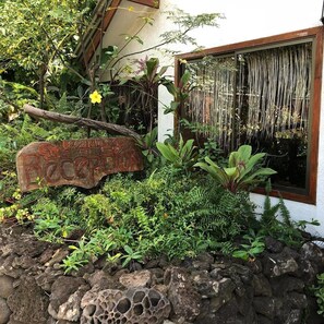 Property entrance - Hotel Taina Rapa Nui (Hanga Roa)