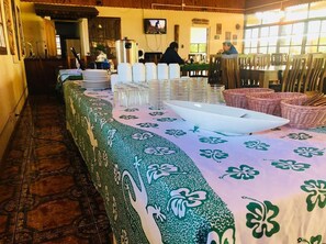 Free daily buffet breakfast  - Hotel Taina Rapa Nui (Hanga Roa)