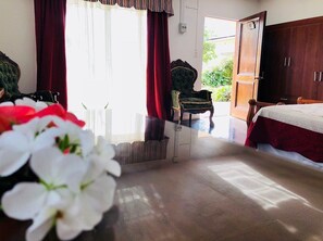 Room - Hotel Taina Rapa Nui (Hanga Roa)