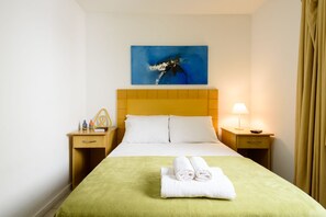 Apartment, 1 Double Bed with Sofa bed, Non Smoking | Desk, blackout drapes, iron/ironing board, free WiFi