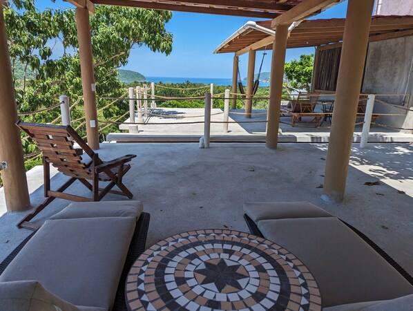 Comfort Studio Suite | Beach/ocean view - Casa Arcoiris Zihuatanejo (Zihuatanejo)