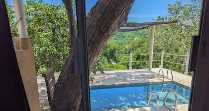 Casa Arcoiris Zihuatanejo
