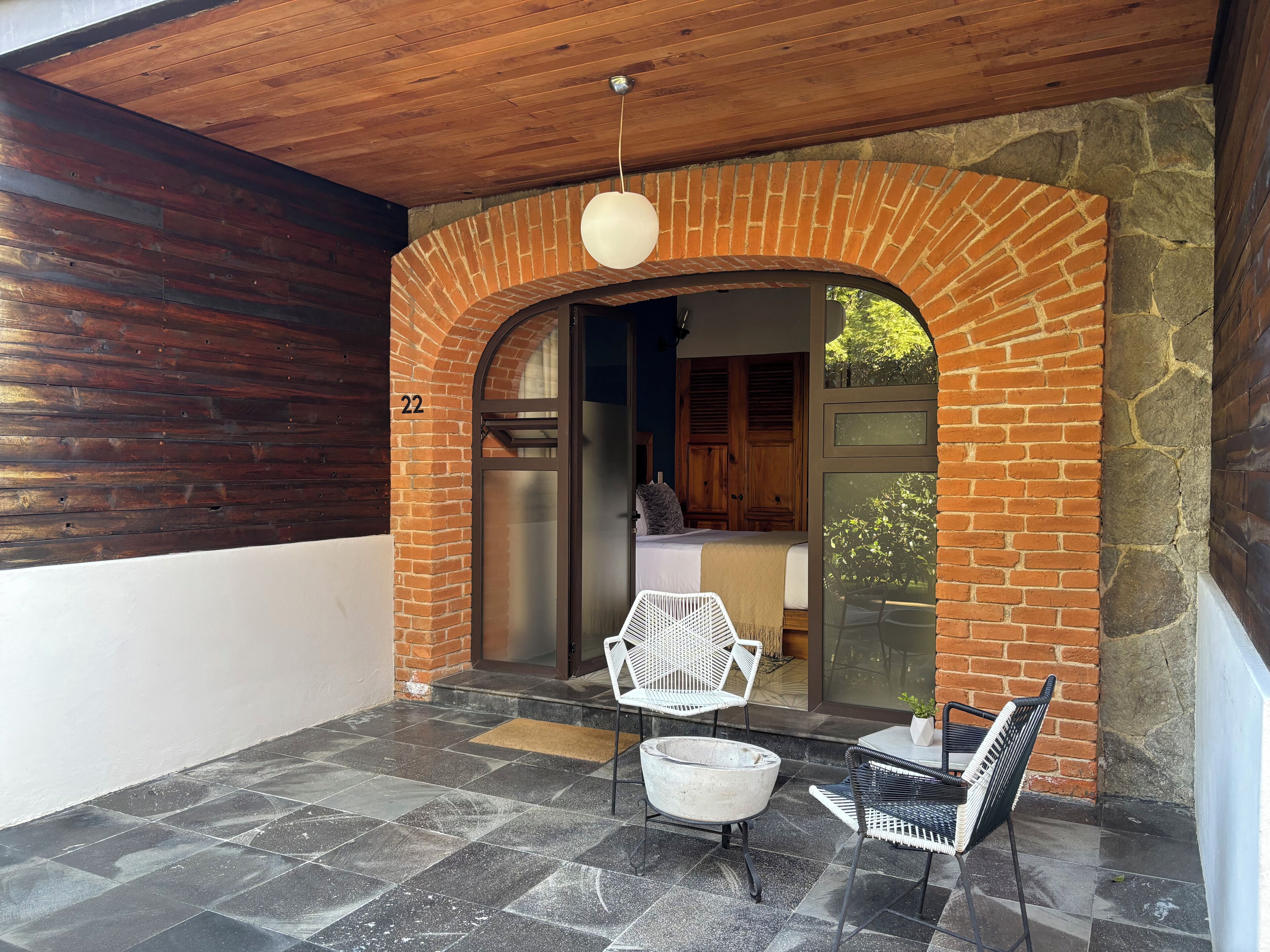 Standard Room | Minibar, in-room safe, iron/ironing board, free WiFi