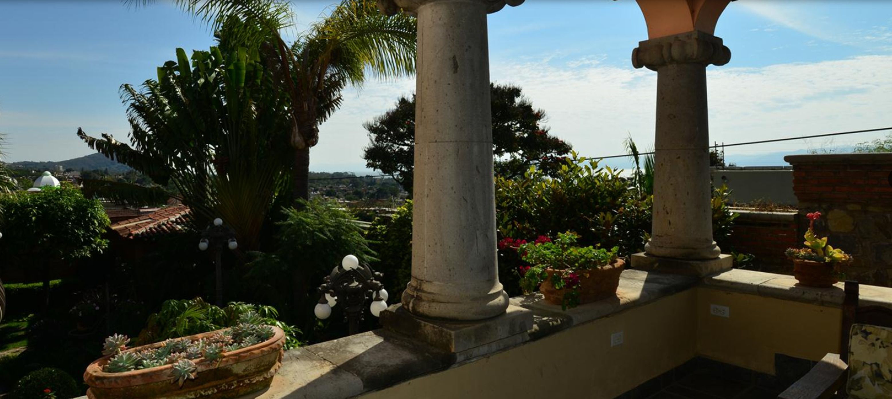 lover's suite | terrace/patio