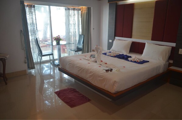 Honeymoon Room