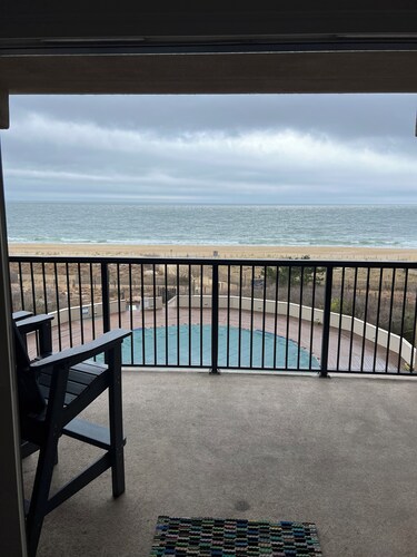 Upscale 2BR With A Fantastic Oceanfront View In High Point South