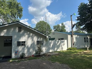 Exterior - 5 Bedroom Lake Access House and Entertainment Bldg  (Fremont)