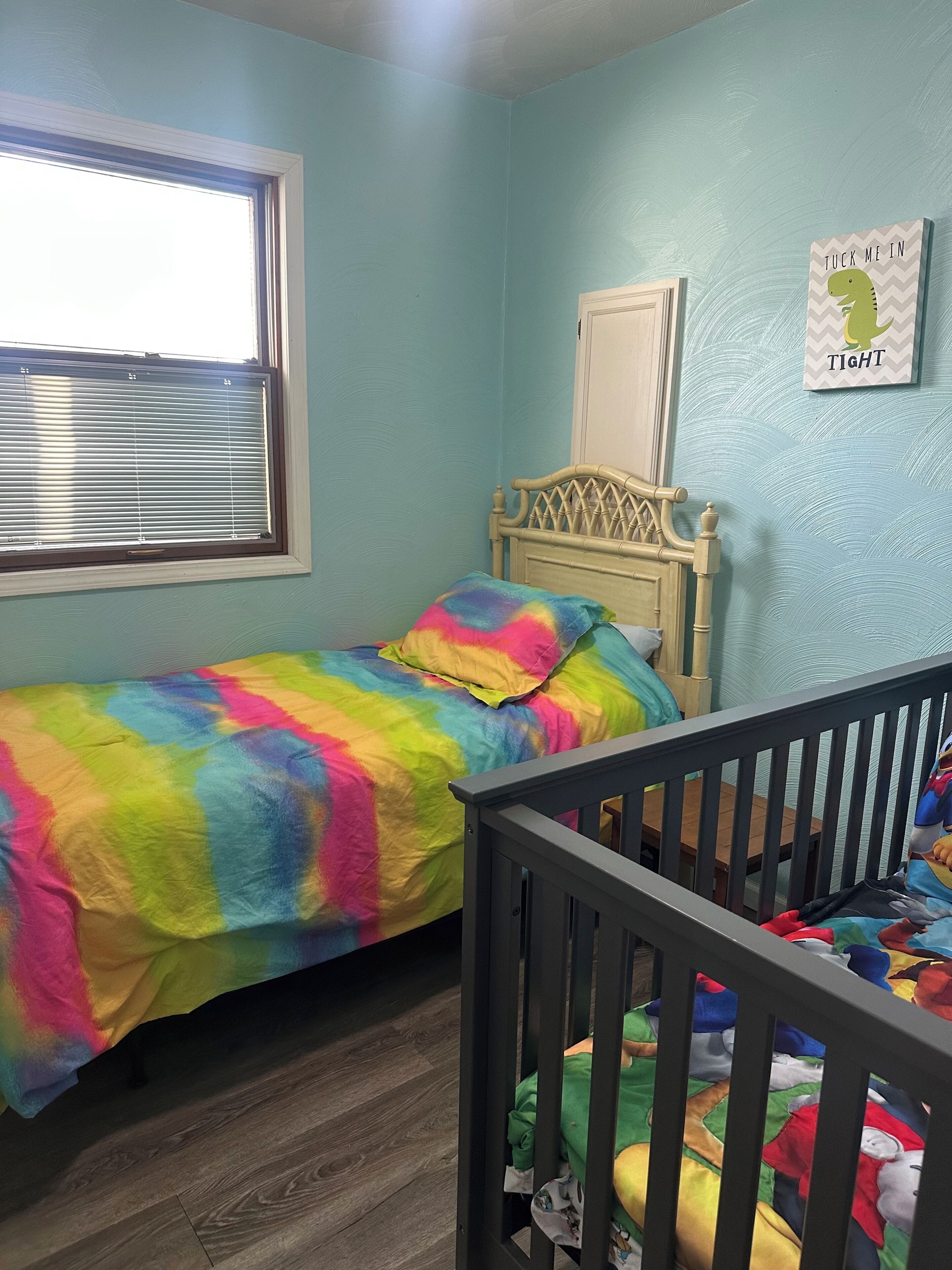 5 bedrooms, iron/ironing board, free WiFi, bed sheets