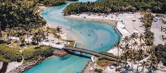 Jupiter Bay Garden View Easy Walk to  Carlin Park Beach, Shops, Restaurants&Fun