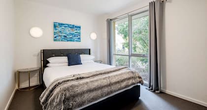 Peaceful Pet Friendly Escape at Bells Beach Cottages