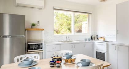 Peaceful Pet Friendly Escape at Bells Beach Cottages
