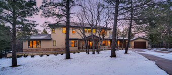 Modern Home, 3 Family Rooms, 3 Decks, 1 Mile from Broadmoor, 500’ above CoS.