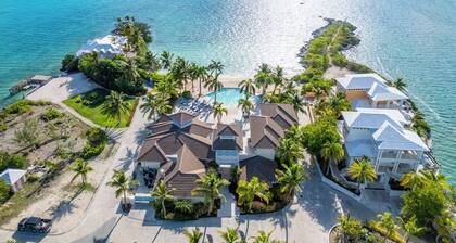 Superbe villa pieds dans l'eau