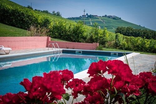 Villa with pool in the "casa del moré" langhe Cuneo 
