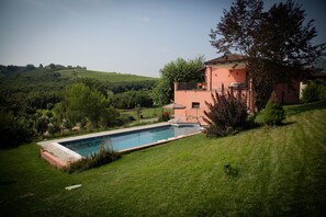 Pool - Villa with pool in the "casa del moré" langhe Cuneo (La morra)