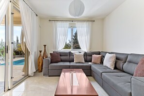Smart TV, DVD player, books, video library