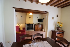 Interior - Beautiful private villa for 7 people with private pool and TV (Città Di Castello)