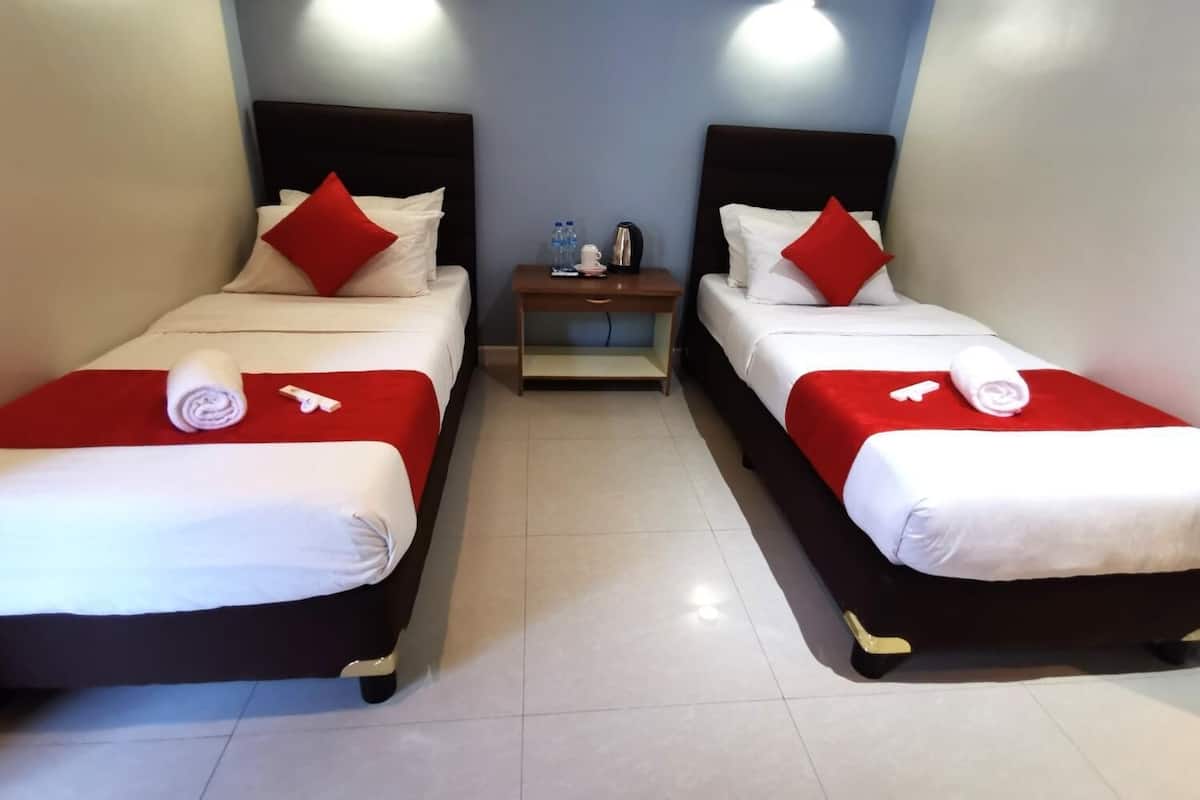 Standard Twin Room | 1 bedroom, WiFi (free), bed sheets