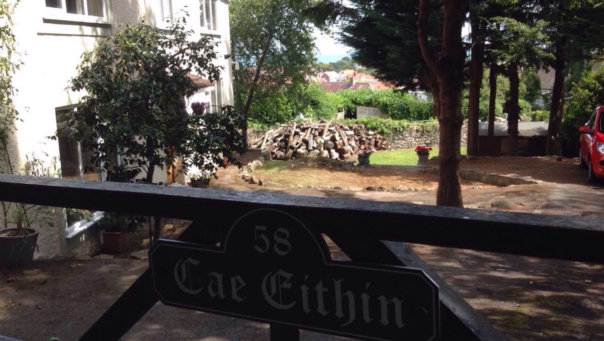 المنطقة المحيطة بالمنشأة