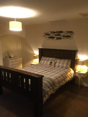 3 bedrooms, iron/ironing board, bed sheets - Cae Eithin Cottage, Colwyn Bay, N. Wales (sleeps 8) (Colwyn Bay)