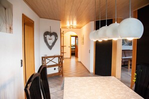Interior - Feel good on 104 m² with a wonderful view (Weilersbach)