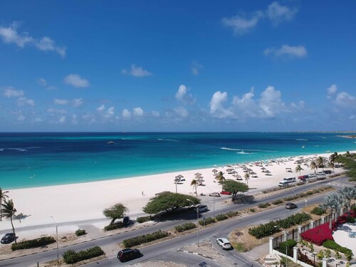 2 Chambre front de mer avec terrasse privée et jacuzzi 