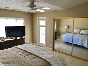 2 slaapkamers, een strijkplank/strijkijzer, gratis wifi, beddengoed