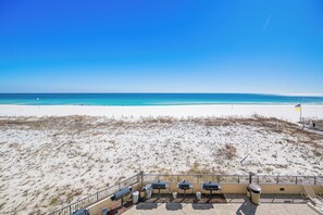 On the beach - 3rd Floor ~ 2 Bedroom @ Phoenix 10 ~ (Orange Beach)